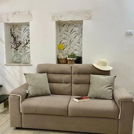Casa Astuneon オストゥーニ